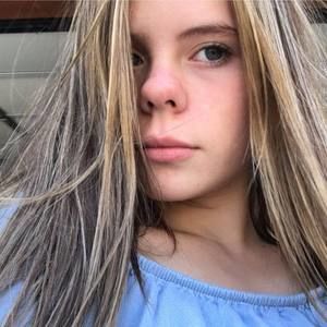 Meet your Posher, Cora